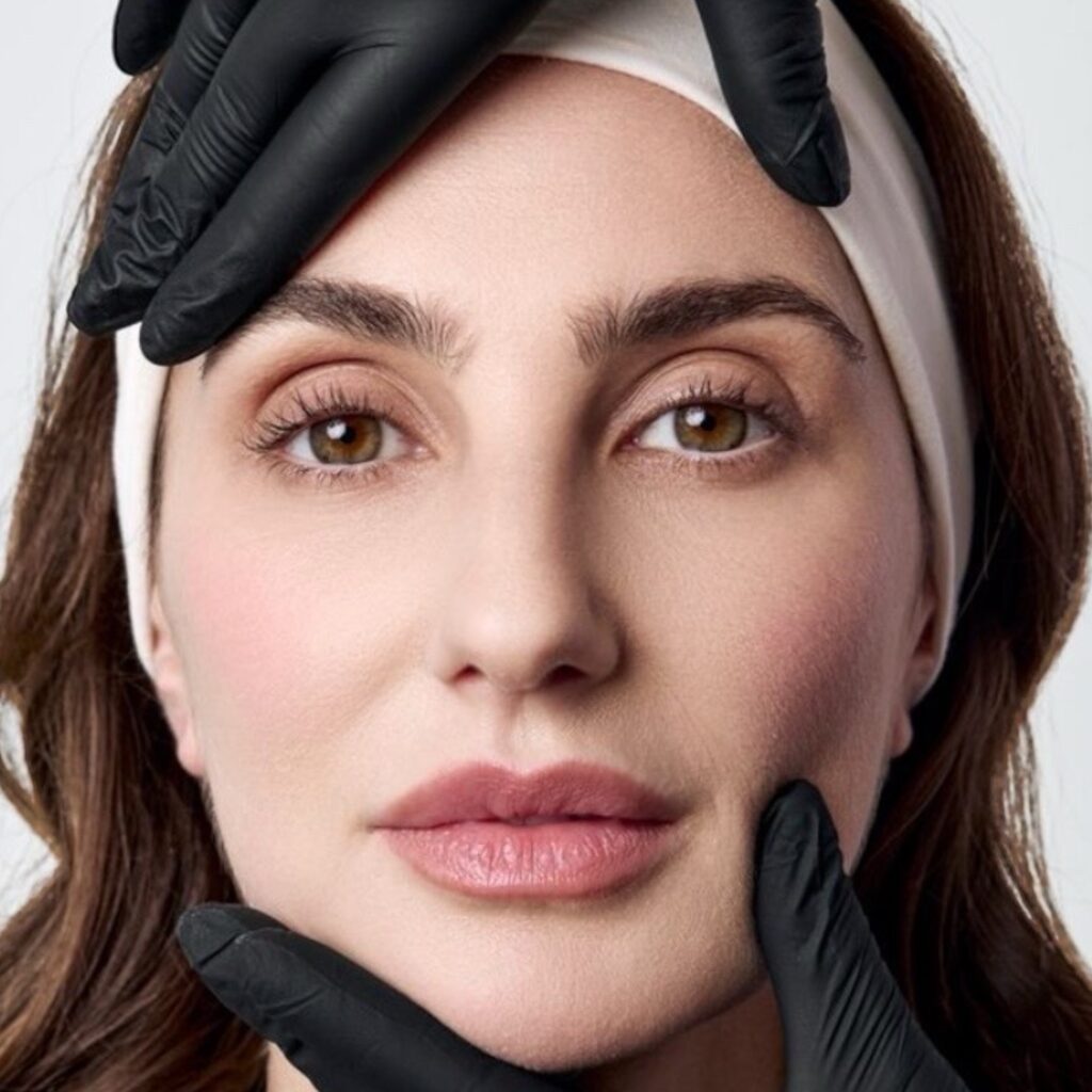 Professionelle Gesichtsbehandlung bei Natural Aesthetic Berlin